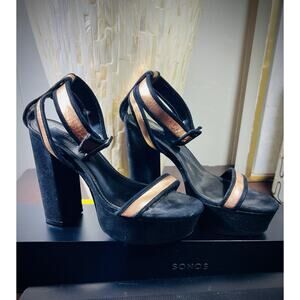 Forever 21 - Black w/ Copper Foil Trim Platform Heels **SHOWSTOPPERS** Size 5.5